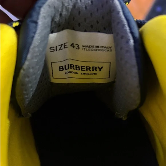 Burberry House Check Sneaker - Men’s 43 / 10